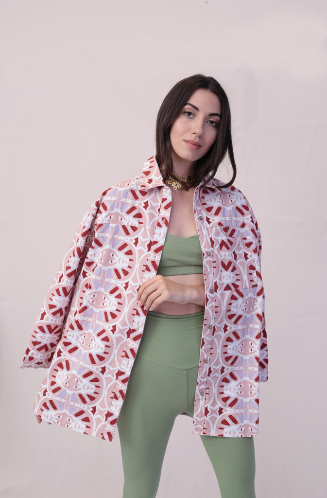 Globalistina yoga and leisure wear outfit, colourful, Busan oversize shirt, organic cotton rib bralette Isla and super soft yoga legging Lovina